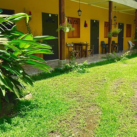 Posada Turistica Rocas De Cabo Marzo Bahia Solano Exterior foto